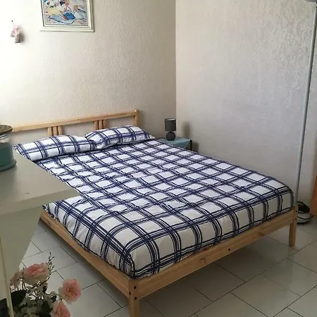2 Pieces Terrasse/piscine Plage A 5mn A Pieds